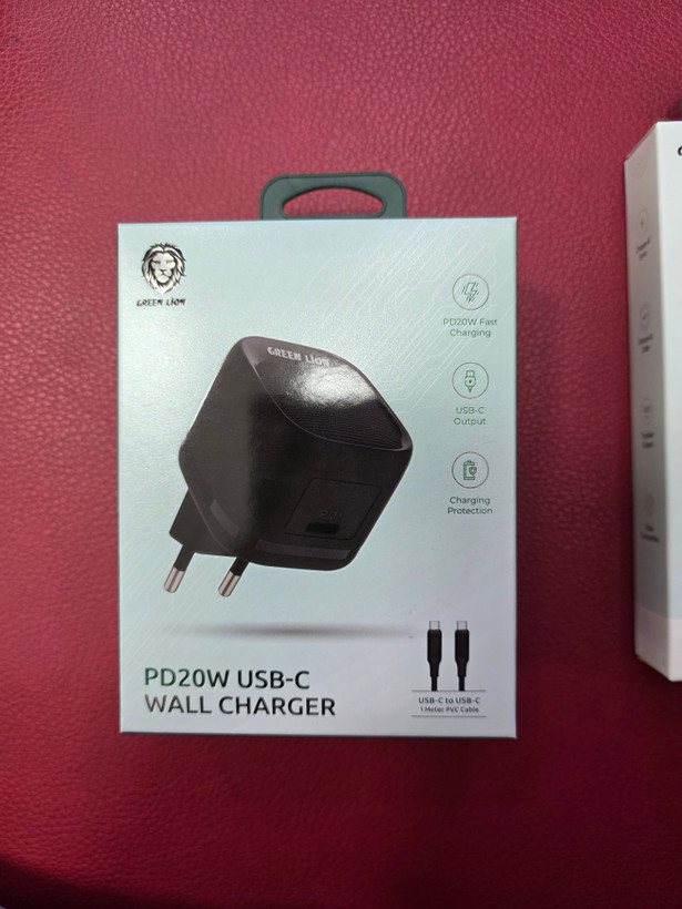 آداپتور fast charge برند GREENLION / 20w بهمراه سیم 1 متری